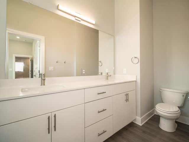 120 Kimble LN A, Austin, TX 78742