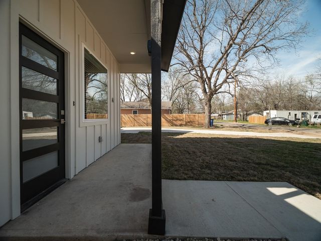 120 Kimble LN A, Austin, TX 78742