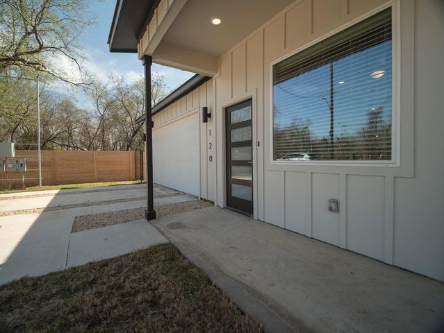 120 Kimble LN A, Austin, TX 78742