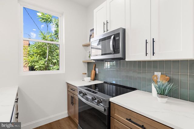 2906 PARKWOOD AVE, Baltimore, MD 21217