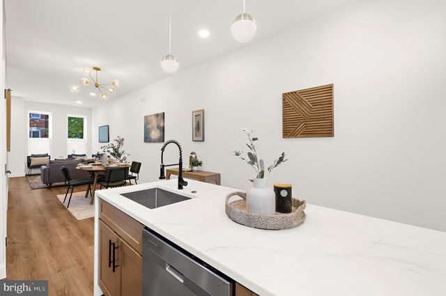 2906 PARKWOOD AVE, Baltimore, MD 21217