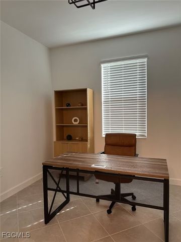 9291 Aqua Overlook CT, Lehigh Acres, FL 33936