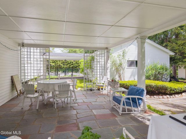 600 S William Street, Johnstown, NY 12095