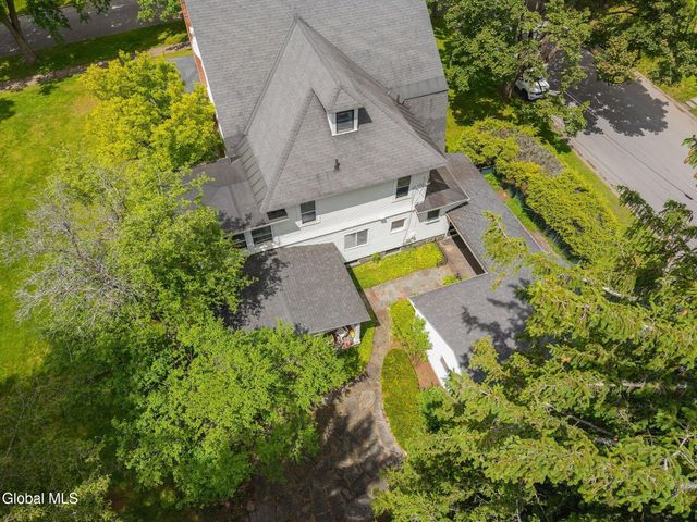 600 S William Street, Johnstown, NY 12095