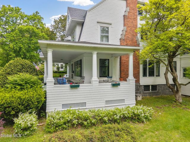 600 S William Street, Johnstown, NY 12095