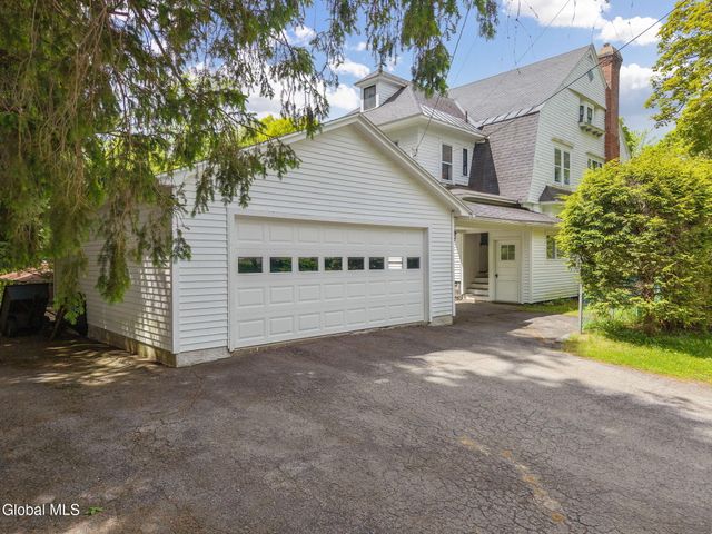 600 S William Street, Johnstown, NY 12095