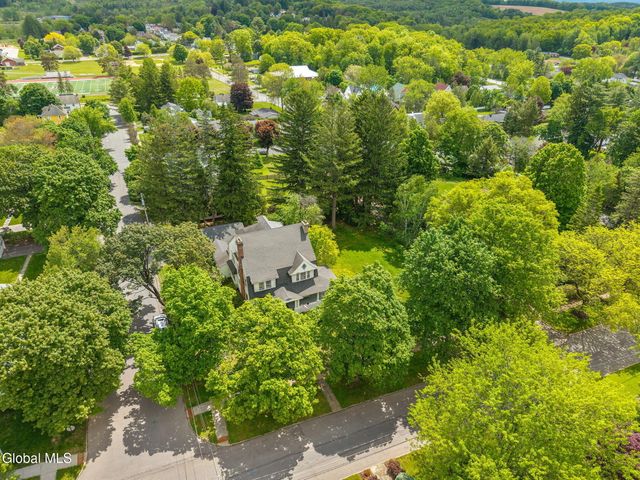 600 S William Street, Johnstown, NY 12095