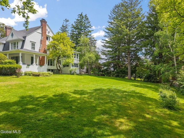 600 S William Street, Johnstown, NY 12095