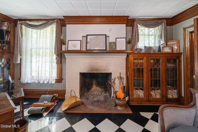 600 S William Street, Johnstown, NY 12095