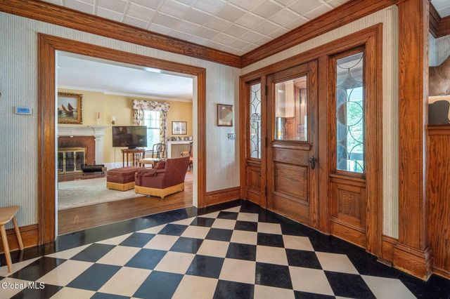 600 S William Street, Johnstown, NY 12095
