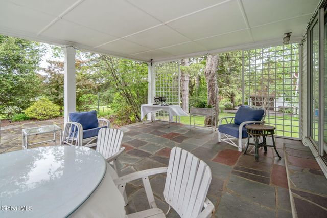 600 S William Street, Johnstown, NY 12095