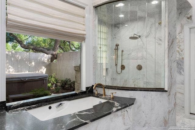 113 Carino Cv, Boerne, TX 78006