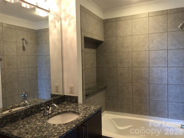 210 N Church Street 2909, Charlotte, NC 28202