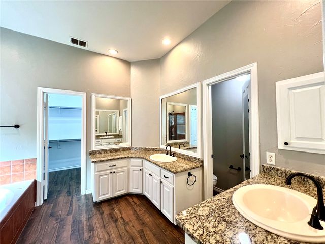 615 Fallbrook Drive, Flower Mound, TX 75028