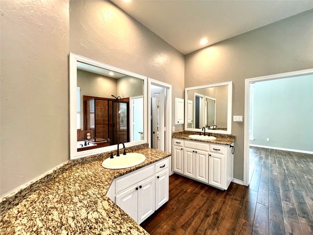 615 Fallbrook Drive, Flower Mound, TX 75028