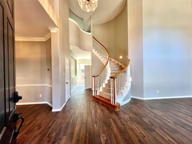 615 Fallbrook Drive, Flower Mound, TX 75028