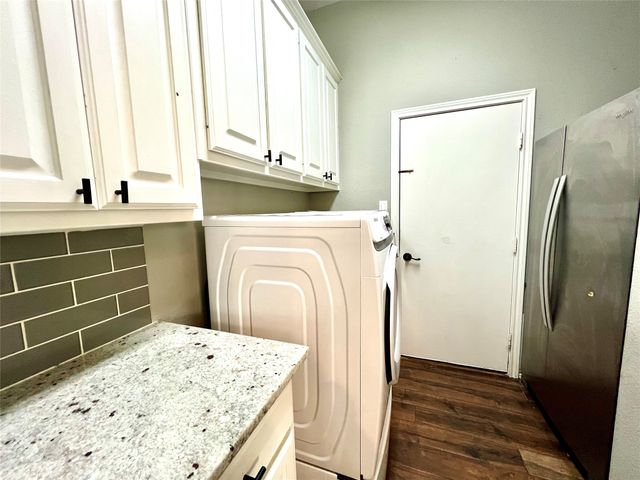 615 Fallbrook Drive, Flower Mound, TX 75028