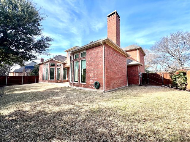 615 Fallbrook Drive, Flower Mound, TX 75028