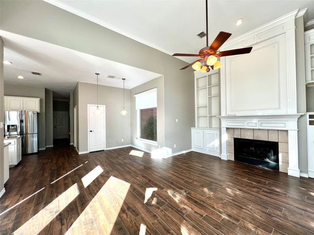 615 Fallbrook Drive, Flower Mound, TX 75028