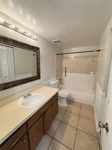 9213 MAYBURY COURT, Tampa, FL 33615