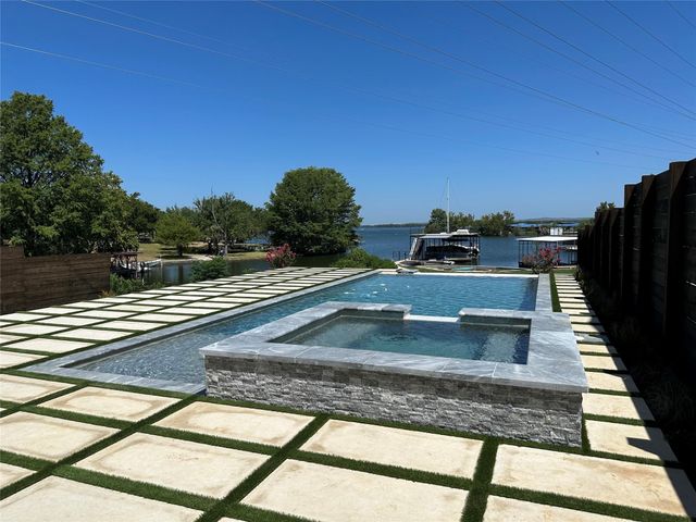 114 Captains Cove, Marble Falls, TX 78654