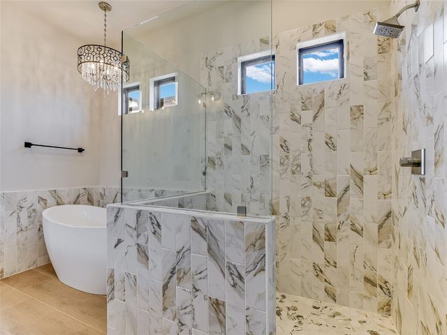 114 Captains Cove, Marble Falls, TX 78654