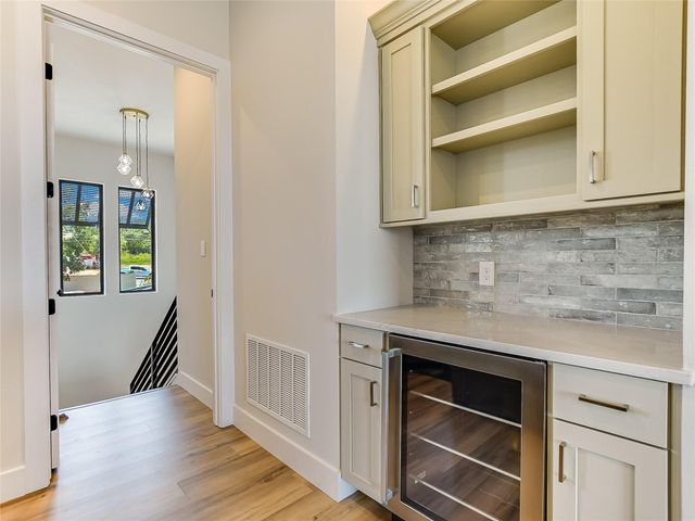 114 Captains Cove, Marble Falls, TX 78654