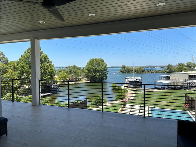 114 Captains Cove, Marble Falls, TX 78654