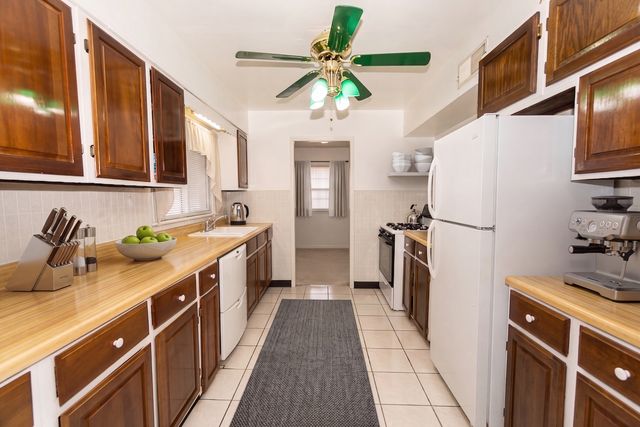 124 Westward Ho Drive, Northlake, IL 60164