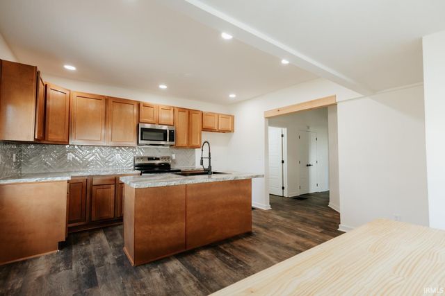 621 N Third Street, Boonville, IN 47601