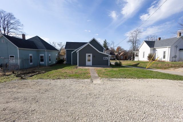 621 N Third Street, Boonville, IN 47601