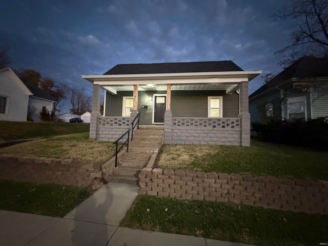 621 N Third Street, Boonville, IN 47601