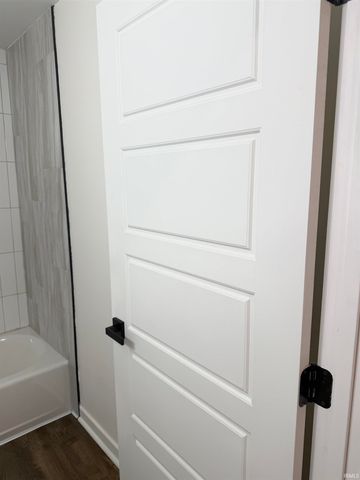 621 N Third Street, Boonville, IN 47601