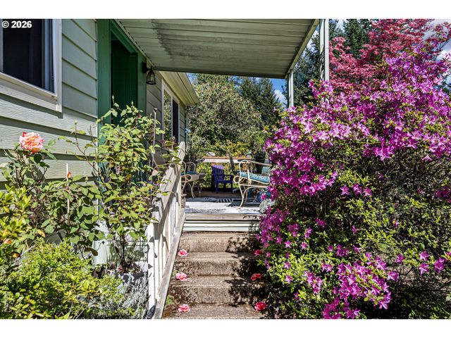25669 COCHRAN Ct, Veneta, OR 97487