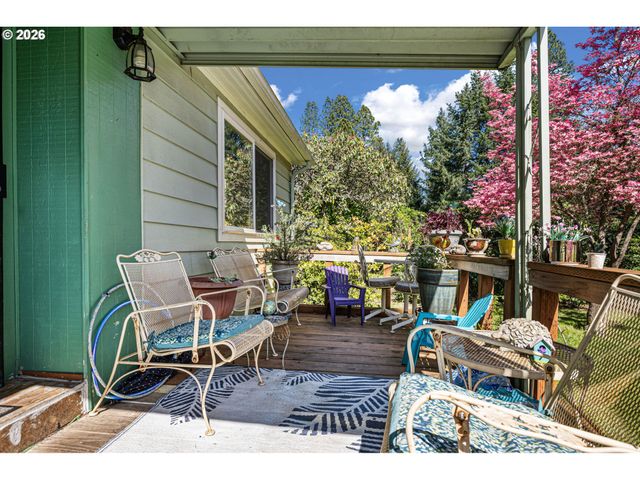 25669 COCHRAN Ct, Veneta, OR 97487