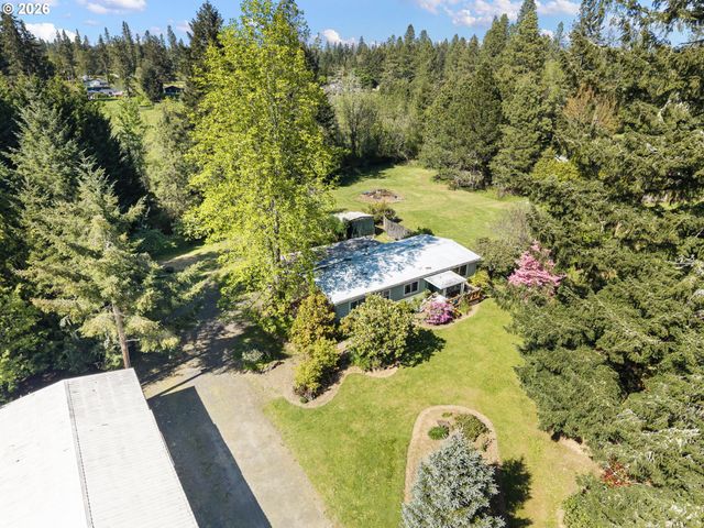 25669 COCHRAN Ct, Veneta, OR 97487