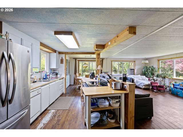 25669 COCHRAN Ct, Veneta, OR 97487