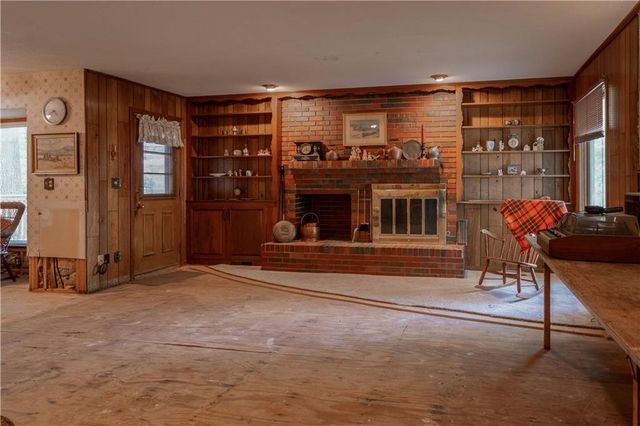 538 Lindley Drive, Lawrence, KS 66049