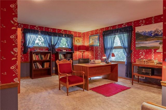 538 Lindley Drive, Lawrence, KS 66049