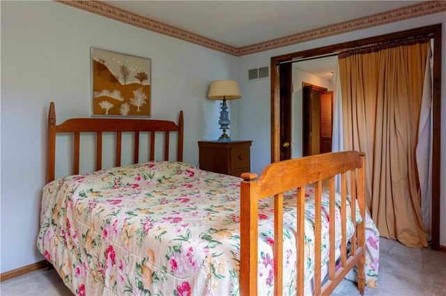538 Lindley Drive, Lawrence, KS 66049
