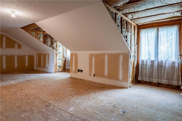 538 Lindley Drive, Lawrence, KS 66049