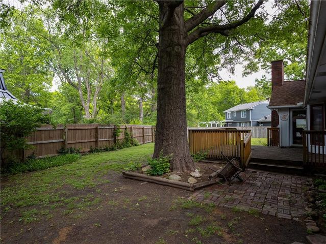 538 Lindley Drive, Lawrence, KS 66049