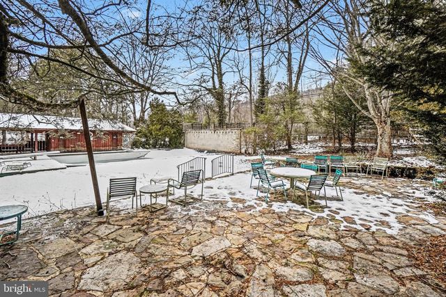 1231 CLARKS VALLEY RD, Dauphin, PA 17018