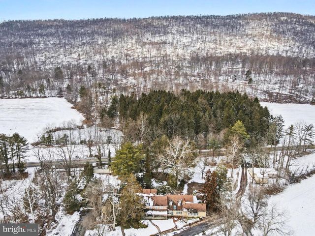 1231 CLARKS VALLEY RD, Dauphin, PA 17018