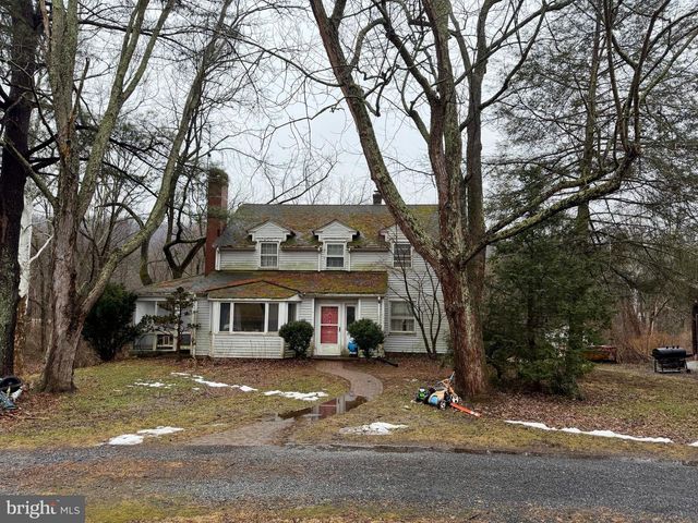 1231 CLARKS VALLEY RD, Dauphin, PA 17018