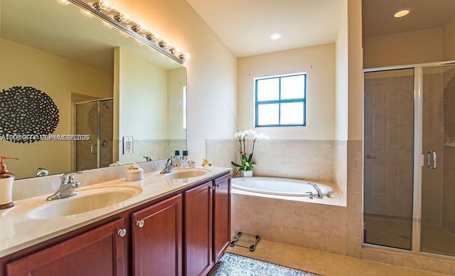 1522 SW 144th Ave, Miami, FL 33184