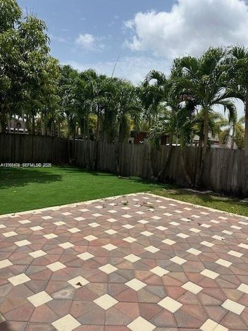 1522 SW 144th Ave, Miami, FL 33184
