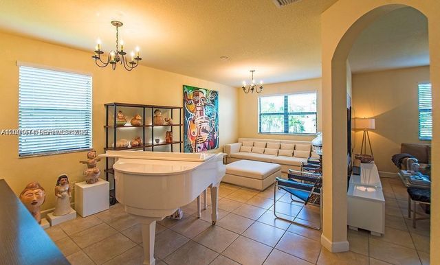 1522 SW 144th Ave, Miami, FL 33184