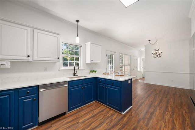 220 Coghill Drive, Winston-salem, NC 27103