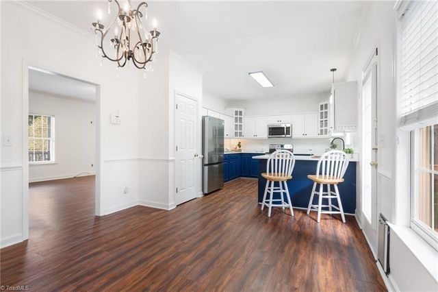 220 Coghill Drive, Winston-salem, NC 27103
